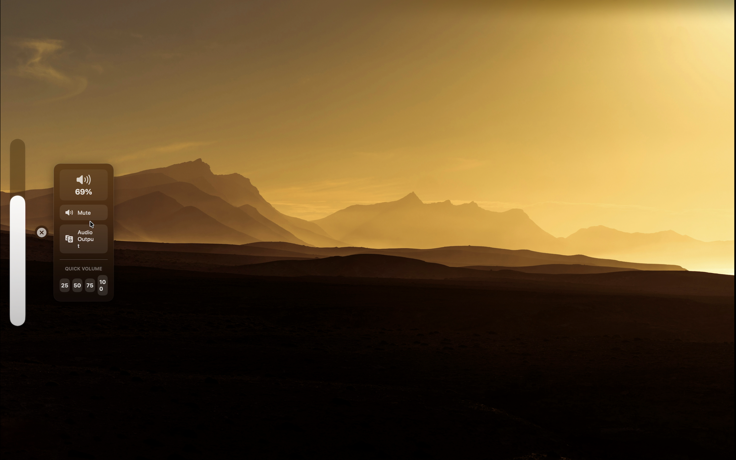 VolumeGlass macOS app interface showing iOS-style liquid volume overlay